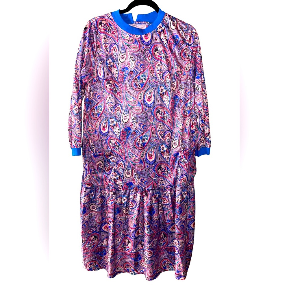 Open back dress with pockets (Sz Med)for seniors,patients, or disabled adults